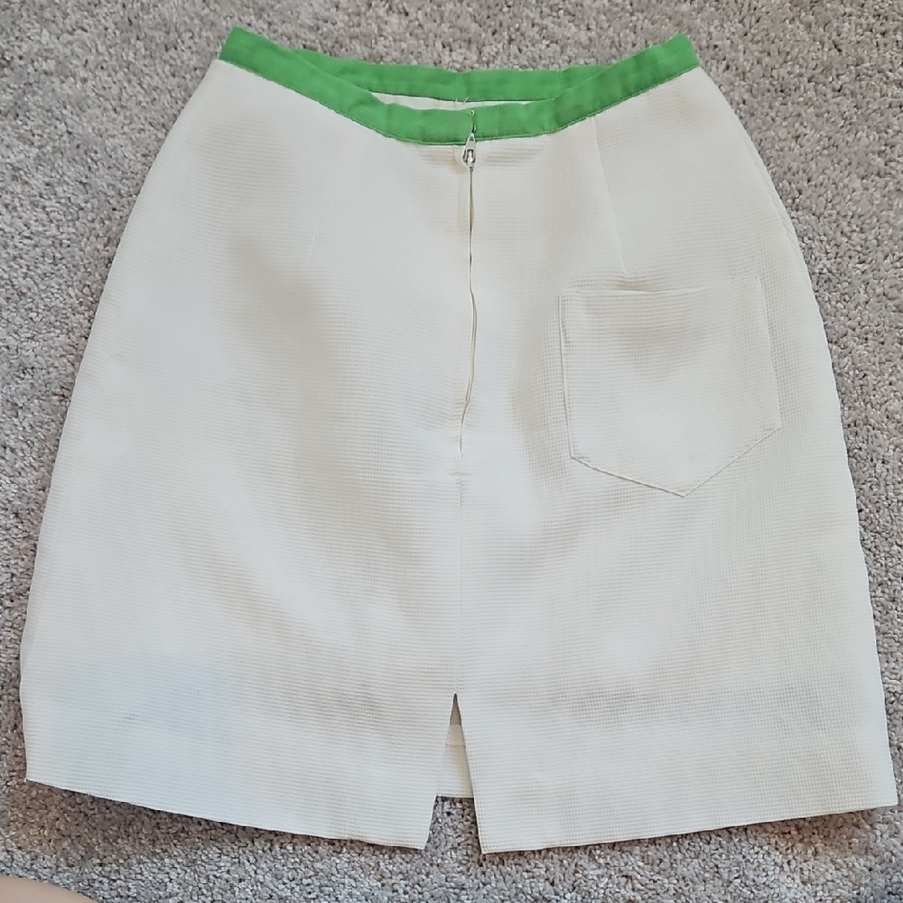 Vintage Elegant White Pencil Skirt with Floral Design - Picture 5 of 5